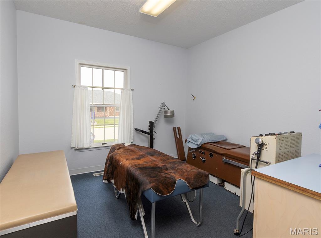 Lincoln Park Sub - Commercial Sale