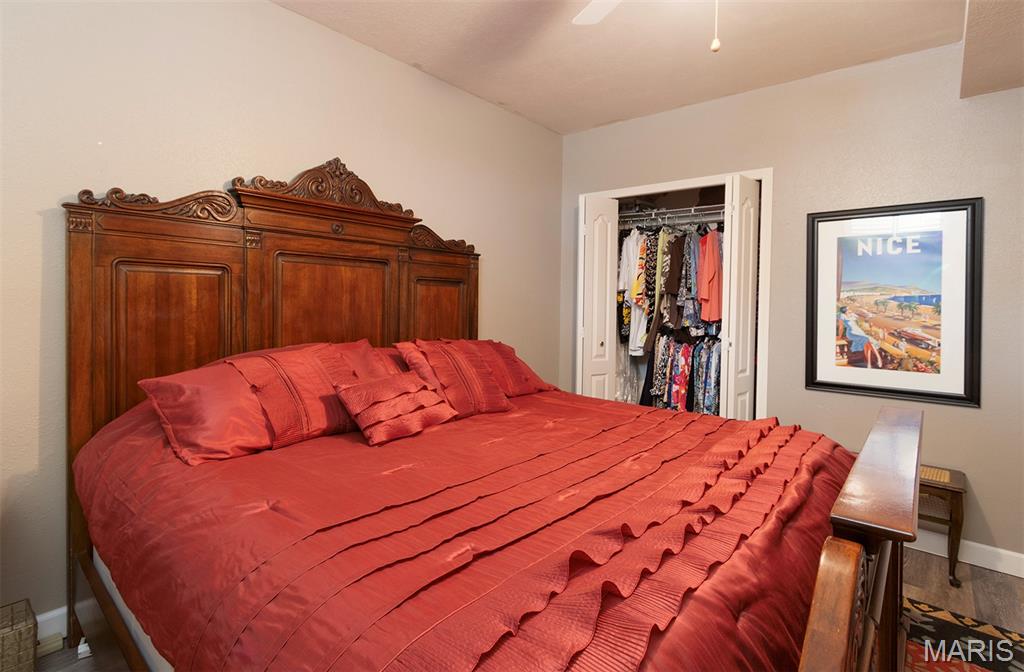 Lincoln Park Sub - Commercial Sale
