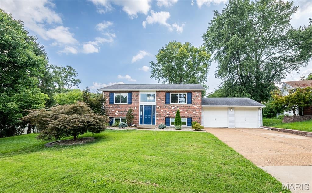 Creve Coeur Meadows - Residential