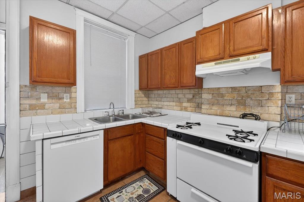 Dover Place Add - Residential Lease