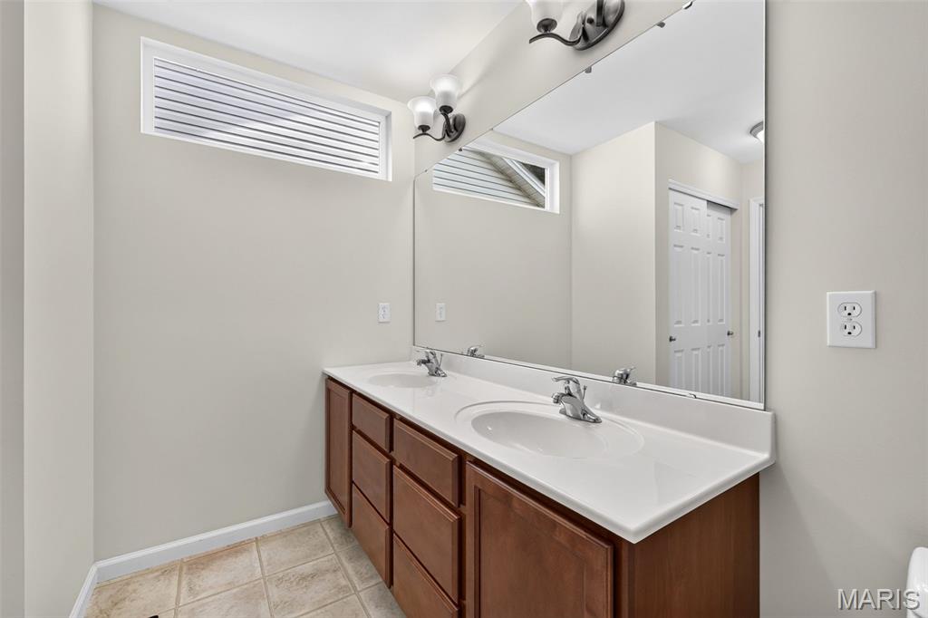 Ellington Place #3 - Residential