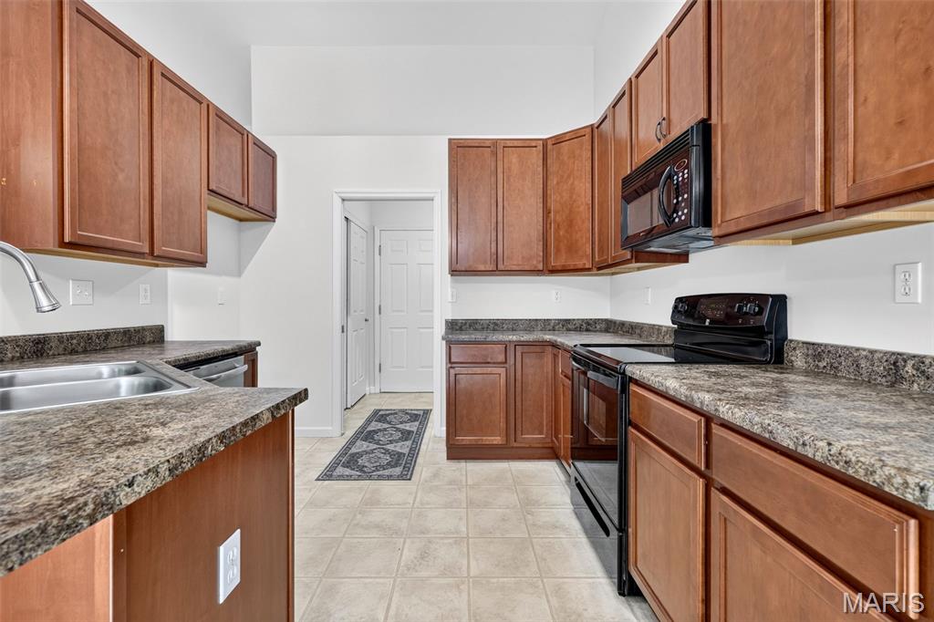 Ellington Place #3 - Residential