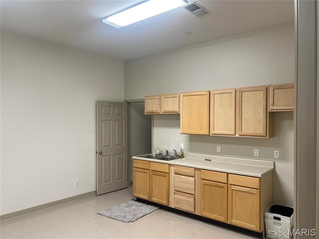 N/A - Commercial Lease