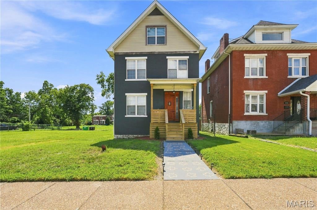 Turnkey, Fully Furnished & Completely Renovated in the Central West End!

Welcome to an exceptional 3-story, 3-bedroom, 3-bath residence offering the rare combination of historic St. Louis character, modern luxury and move-in-ready convenience. Completely renovated and offered fully furnished, this distinctive home presents an outstanding opportunity for an owner-occupant, relocating professional or investor seeking a furnished rental property in one of St. Louis’ most desirable and centrally located areas.

From the moment you enter, the dramatic foyer and custom-designed staircase create an impressive first impression. Soaring ceilings, abundant natural light and beautiful hardwood flooring enhance the spacious open-concept living and dining areas, while the updated kitchen offers generous cabinetry, ample counter space, bar seating and an effortless flow for everyday living and entertaining.

The second-level loft-style primary suite provides a private retreat with an ensuite bath and walk-in closet. The third level features two generously sized king-bedroom suites and an updated full bath, creating flexible accommodations for family, guests, professionals or extended stays.

The home has been thoughtfully updated with major systems and modern finishes while preserving the architectural character that makes this property special. A full walk-out basement provides additional functionality and storage.

For investors, the property is currently furnished and has been utilized for professional and furnished accommodations, offering the opportunity to acquire a property already positioned for the growing corporate, medical and mid-term rental market. Buyers should independently verify all requirements applicable to their intended rental use.

Ideally located near BJC HealthCare, Washington University, Forest Park, the Delmar Loop, The Pageant, restaurants, shopping, entertainment, major medical campuses and convenient highway access.

Whether you’re searching for a stunning primary residence, furnished second home or income-producing investment opportunity, this Central West End property offers exceptional versatility.

Fully renovated. Fully furnished. Turnkey. Centrally located. Ready for its next owner.