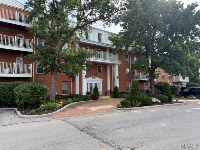 Manors At Village Green Condo - Residential Lease
