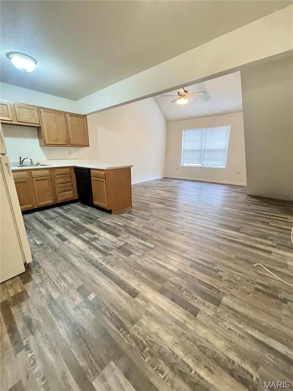 PINETREE ESTATES - Residential Lease