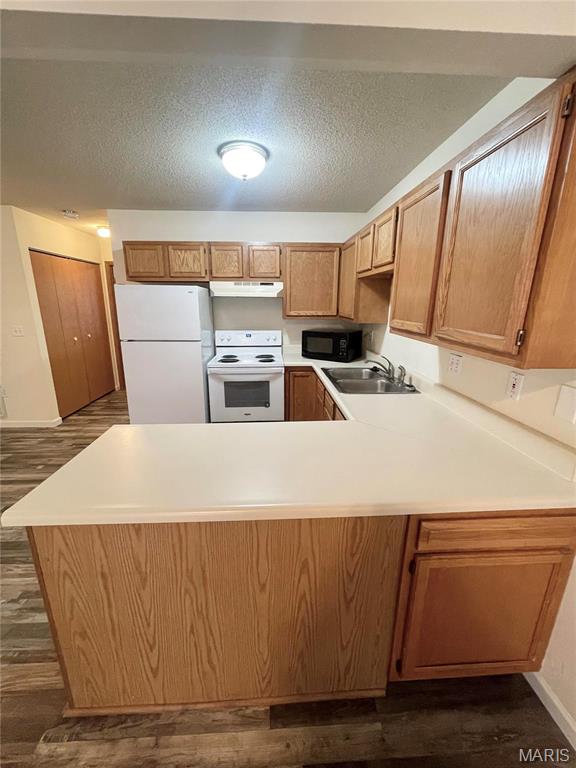 PINETREE ESTATES - Residential Lease