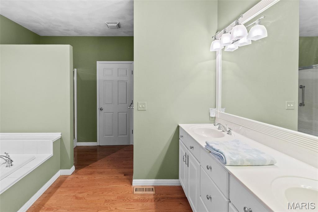 Wildwood Lake Estate North 1st Add - Residential
