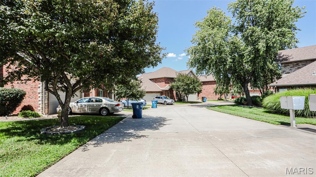 Chesterfield Courts Condo - Residential