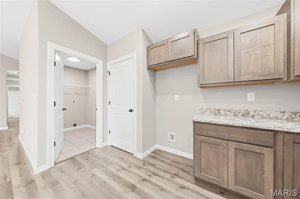 Lake Chateau Estates - Residential