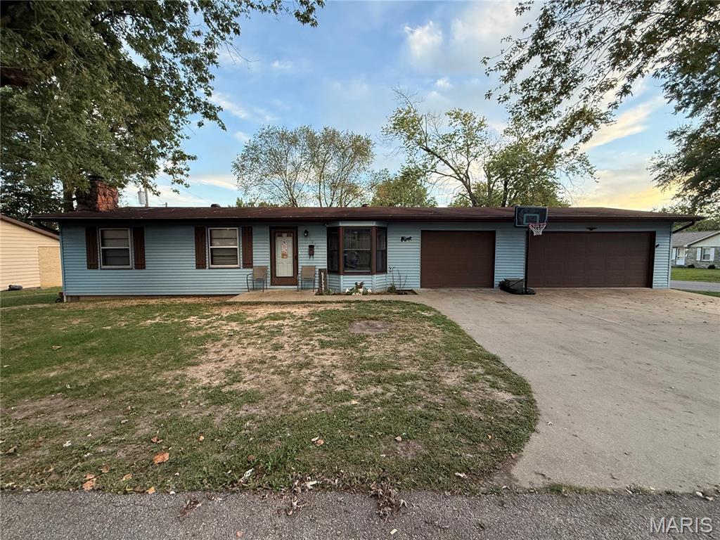 Charming 3-Bedroom Home in Country Club Estates 

Welcome to 1911 Yale, Scott City, MO 63780! 

This 3-bedroom, 2-bathroom home is tucked into the desirable 2nd addition of Country Club Estates, sitting on a corner lot at Harvard Street and Yale Drive. The home features a partially finished basement, offering plenty of storage and room to grow as your needs change.

Recent updates include a new HVAC system installed less than a year ago, giving you peace of mind and comfort year-round. The spacious 2.5-car garage provides room for vehicles plus extra space for your boat, workshop, or hobbies.

Nestled in a cute neighborhood with mature surroundings, this property is move-in ready and waiting for its next homeowners. Whether you’re looking to expand, entertain, or simply enjoy a cozy lifestyle, this home has it all.

3 Bedrooms | 2 Bathrooms
Corner Lot in Country Club Estates
Partially Finished Basement with Storage
3 Car Garage – Great for Vehicles + maybe the boat!
New HVAC less then 1 year old

Don’t miss your chance to call this gem home—schedule a showing today!