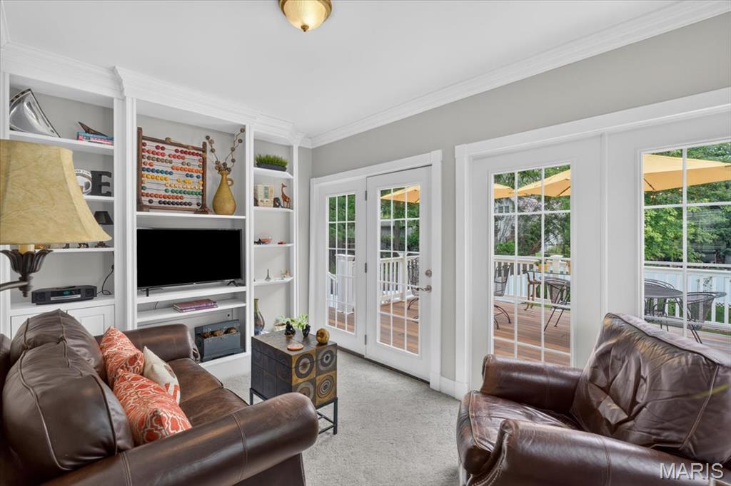 Tuxedo Park - Residential