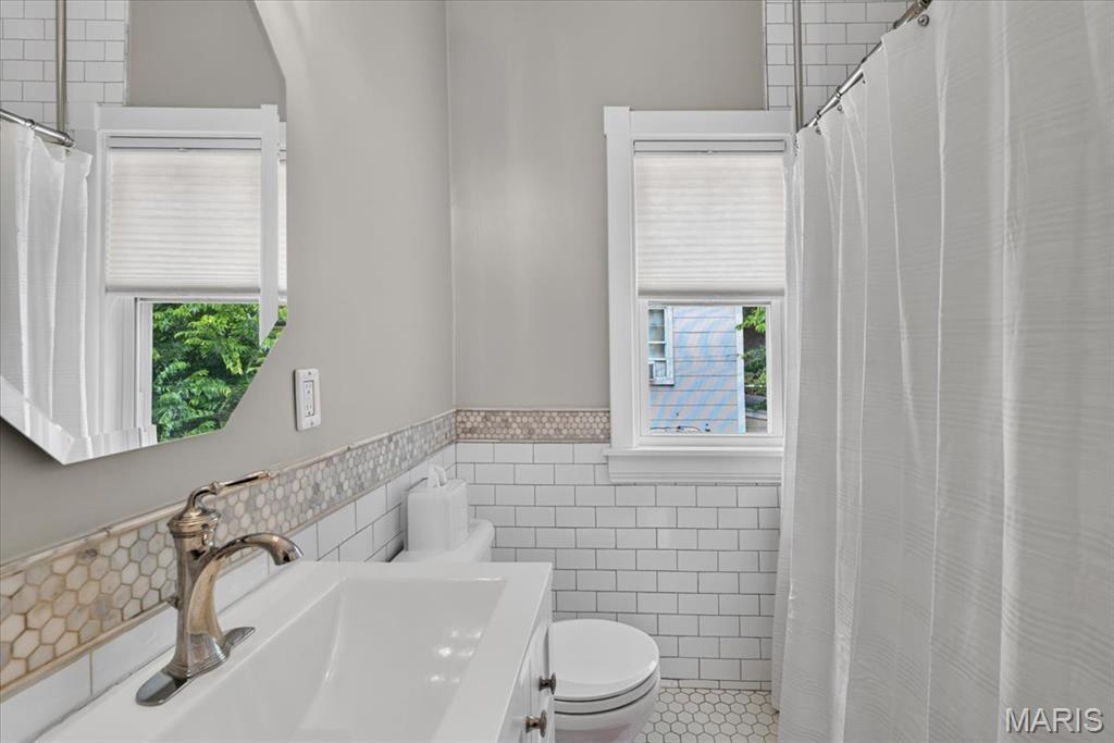 Tuxedo Park - Residential