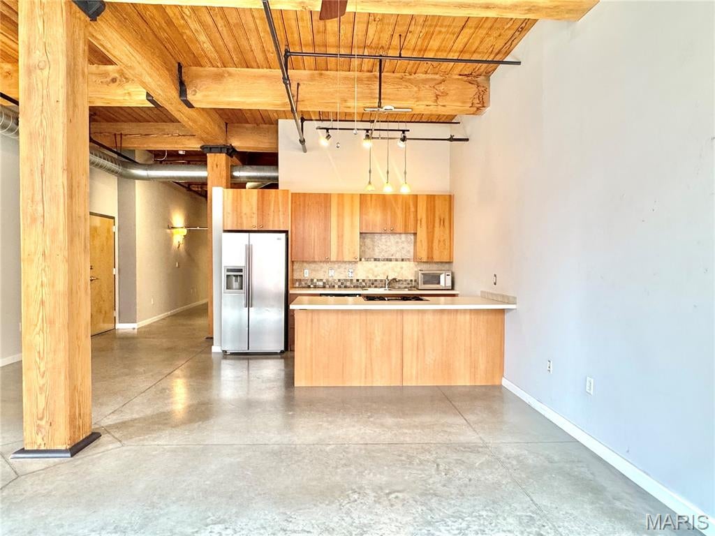 Dorsa Lofts - Residential Lease