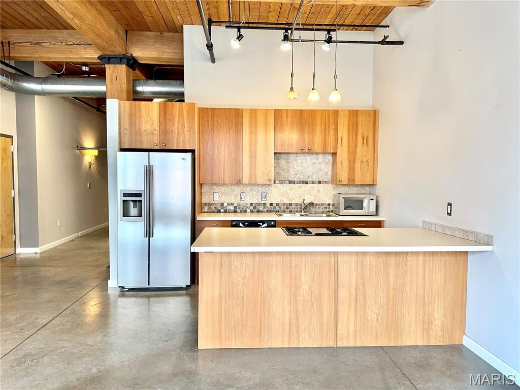 Dorsa Lofts - Residential Lease