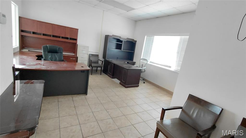 Page Indust Center - Commercial Sale