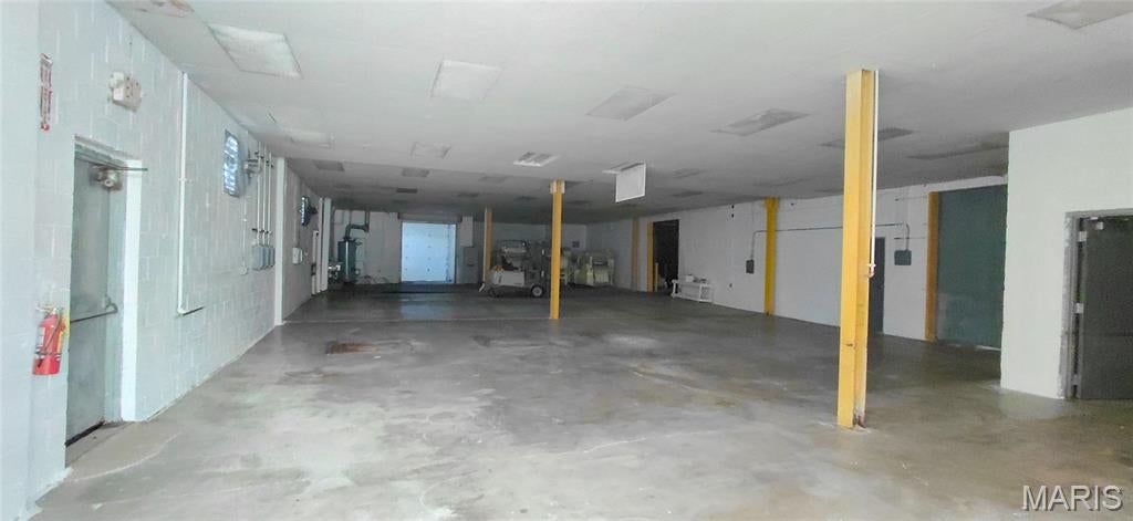 Page Indust Center - Commercial Sale