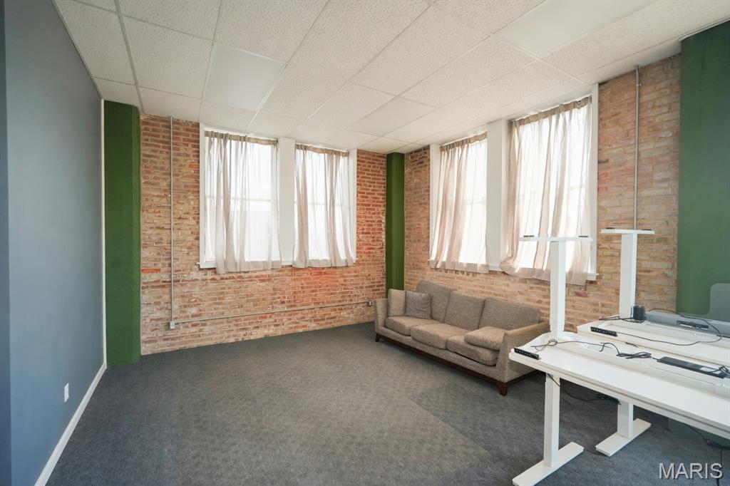 City/Litchfield - Commercial Sale