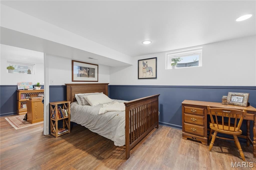 Sunset Club Court - Residential