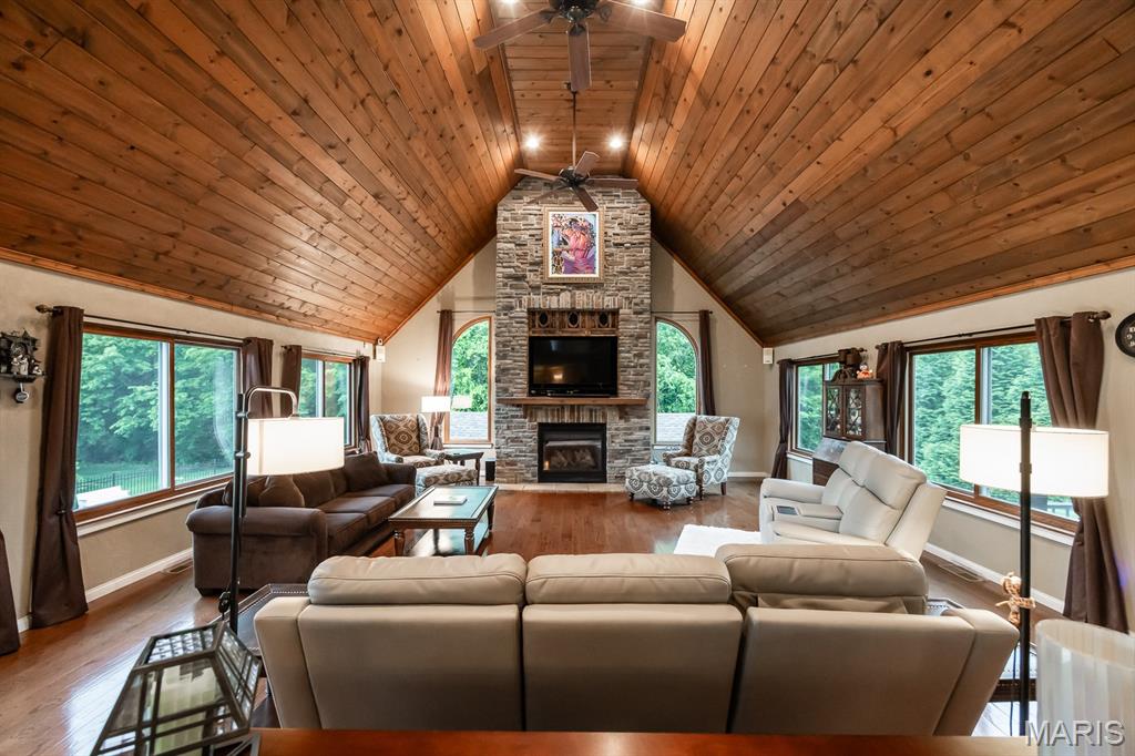 Country Lake Estates - Residential