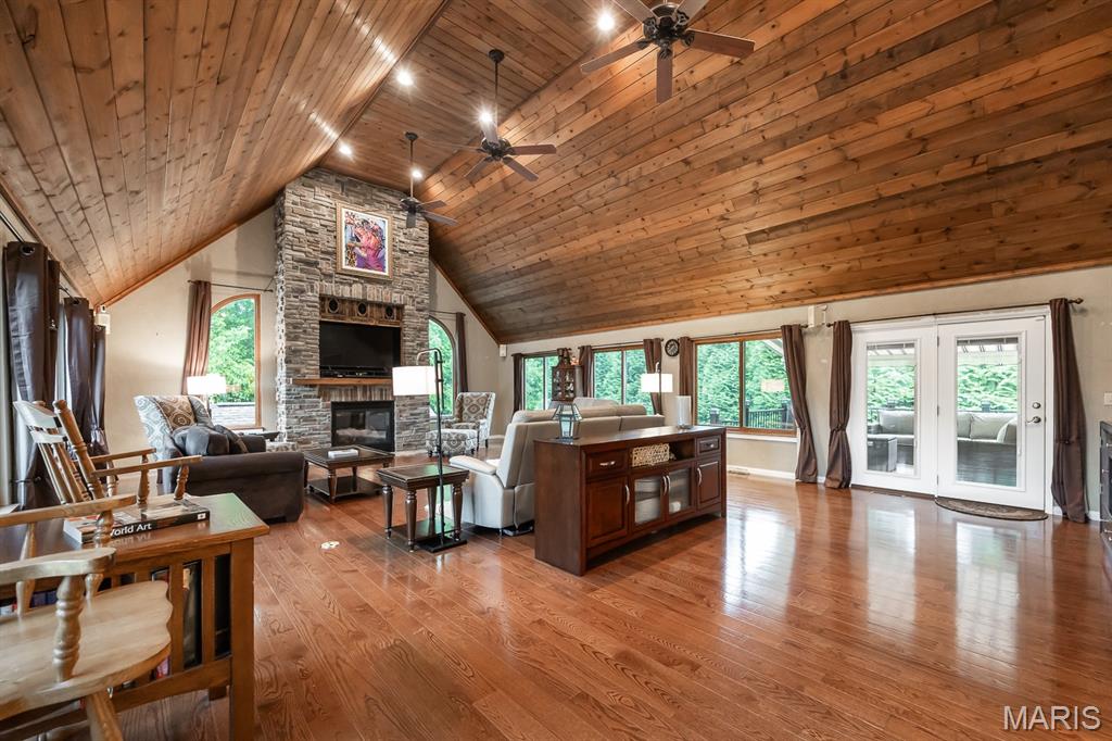 Country Lake Estates - Residential