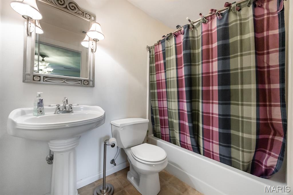 Country Lake Estates - Residential