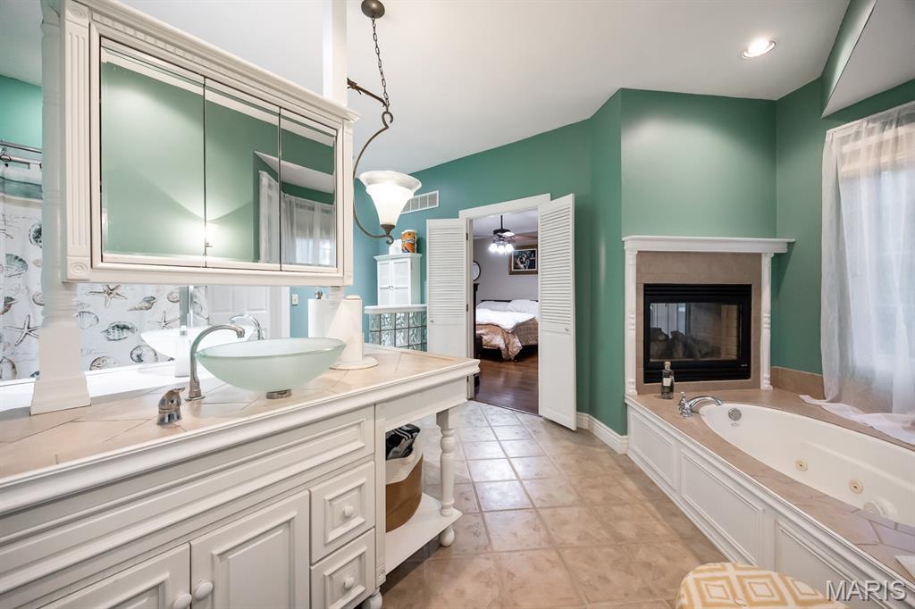 Country Lake Estates - Residential