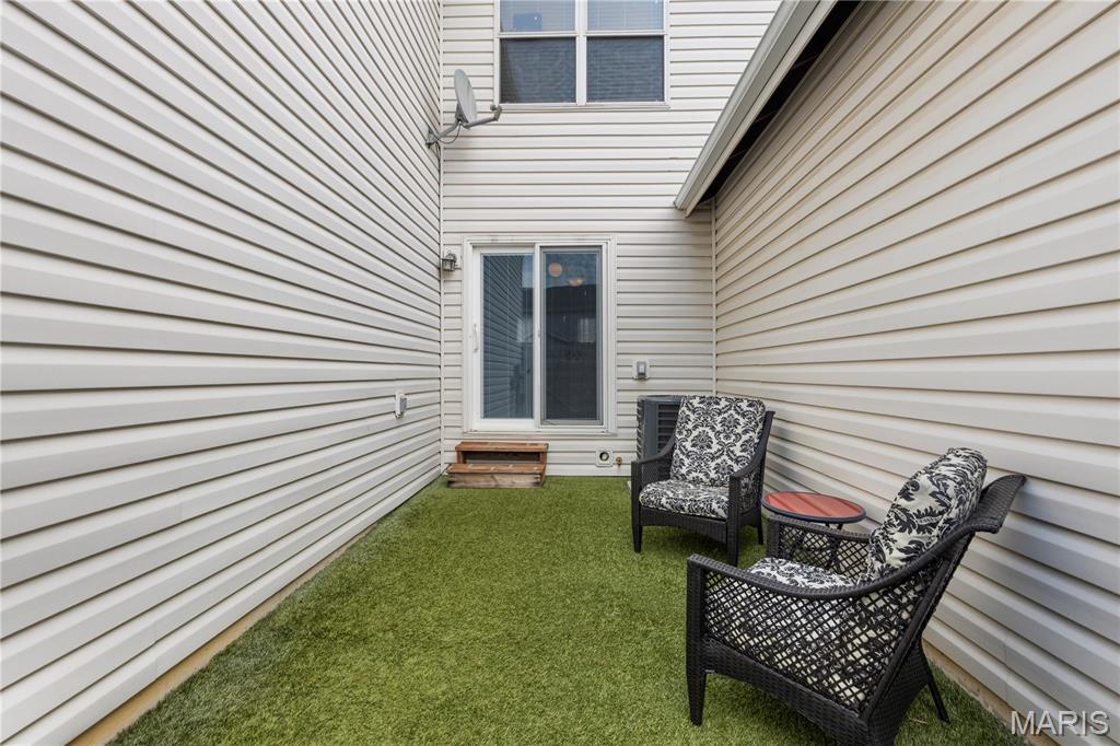 Brownstone Village At Thornbury #1 - Residential