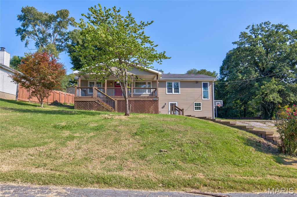 Spacious ranch-style home with a walkout basement,  and plenty of room to spread out! This home features 4 bedrooms, 3 bathrooms, and an updated kitchen, offering comfortable living space on both levels.
Situated on a large corner lot in the Bethalto School District, the property offers both space and convenience. Priced for a quick sale and available to cash or pre approved conventional financed buyers only.