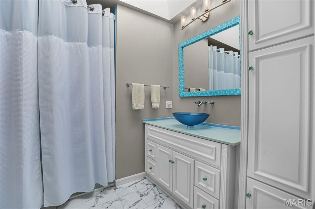 Field Pointe Condo One - Residential