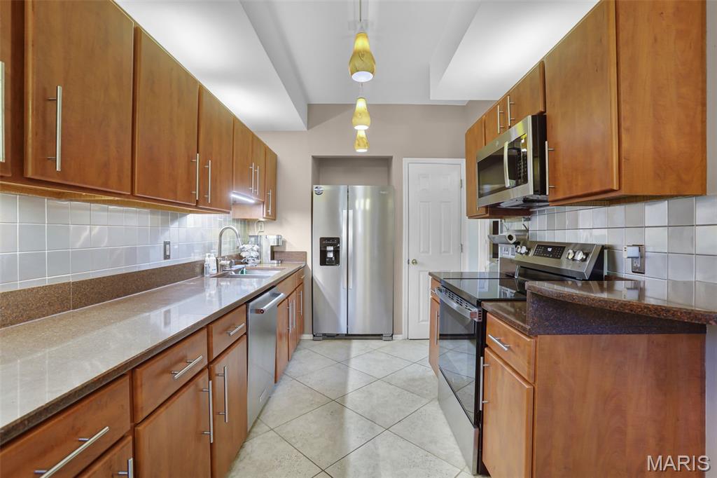 Field Pointe Condo One - Residential