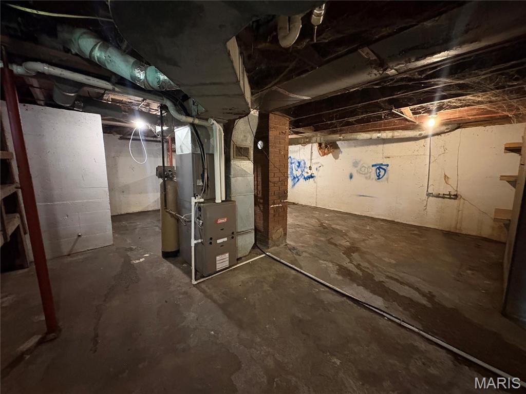 Oliver Mortons Add 05 - Residential