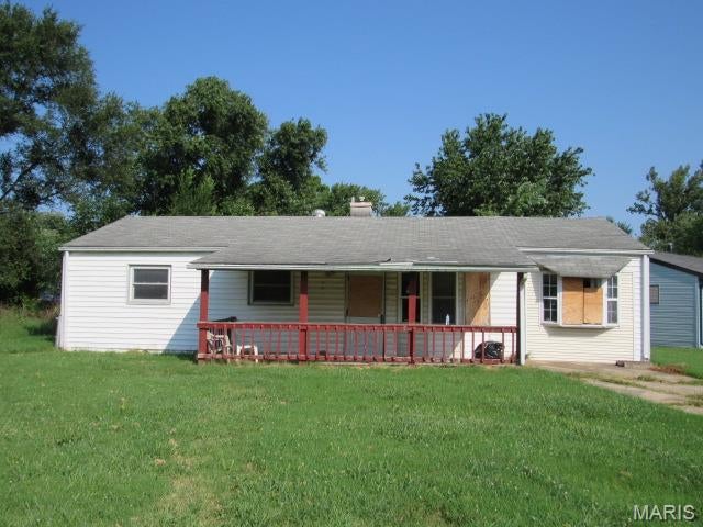 This three-bedroom, one-bath home offers a covered porch and plenty of potential for its next owner. A great opportunity to add your own personal touches and make it your own. Property is being sold as-is; seller will make no repairs.