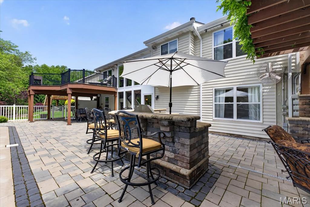 Emerald Forest Five - Residential