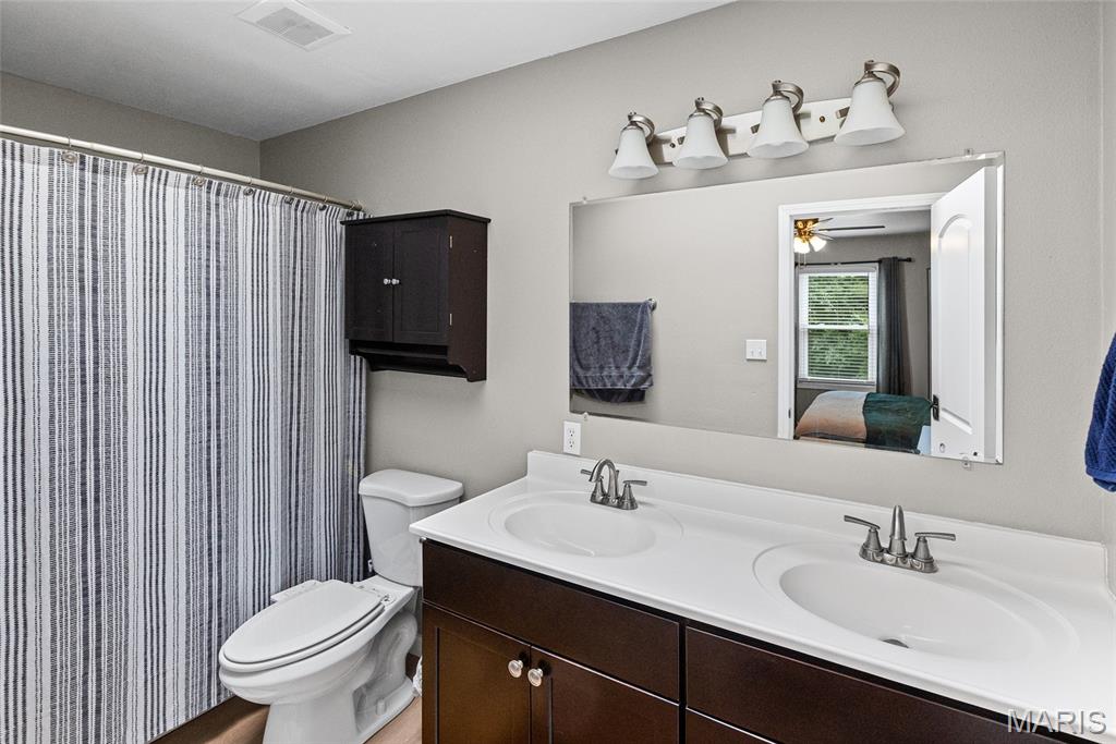 Lynnwood Farms 2nd Add - Residential
