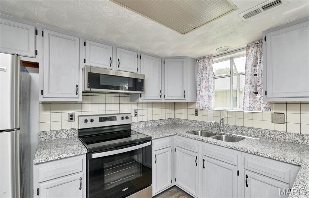 Brittany Place 01 - Residential