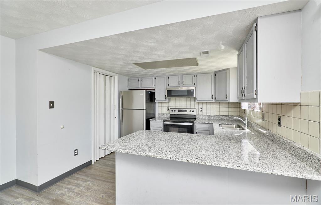 Brittany Place 01 - Residential