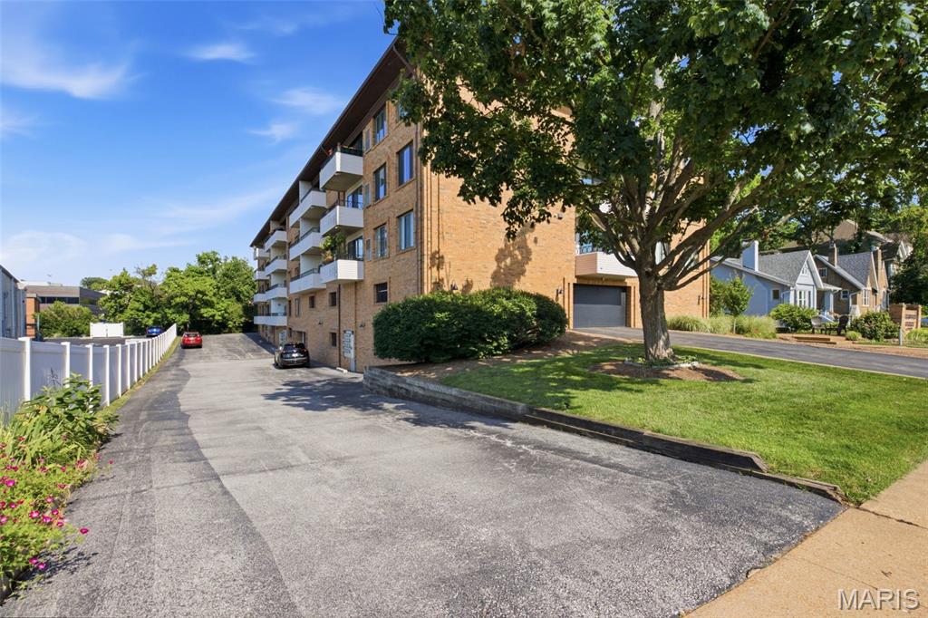 Bradford Square Condo - Residential