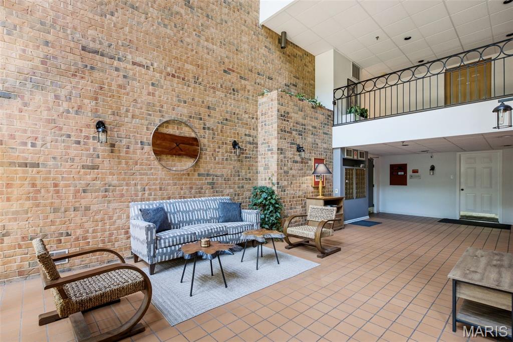 Bradford Square Condo - Residential