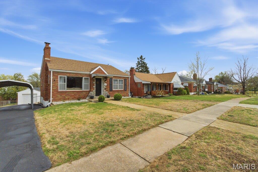 Flora Gardens - Residential