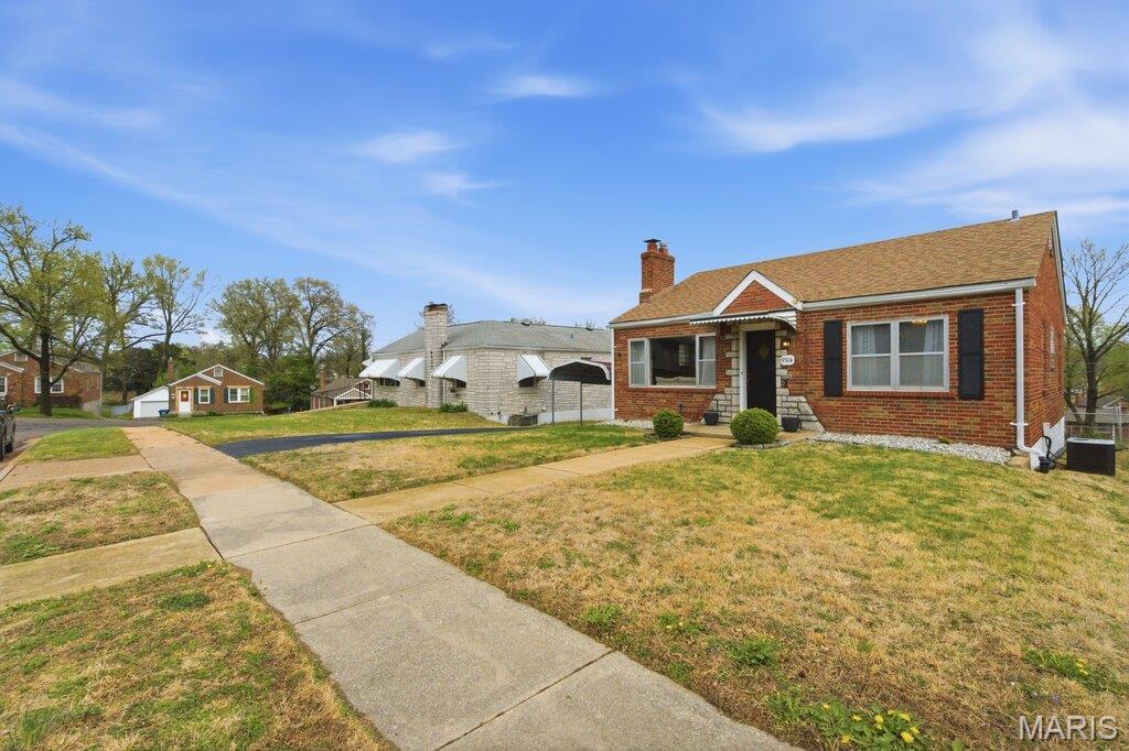 Flora Gardens - Residential