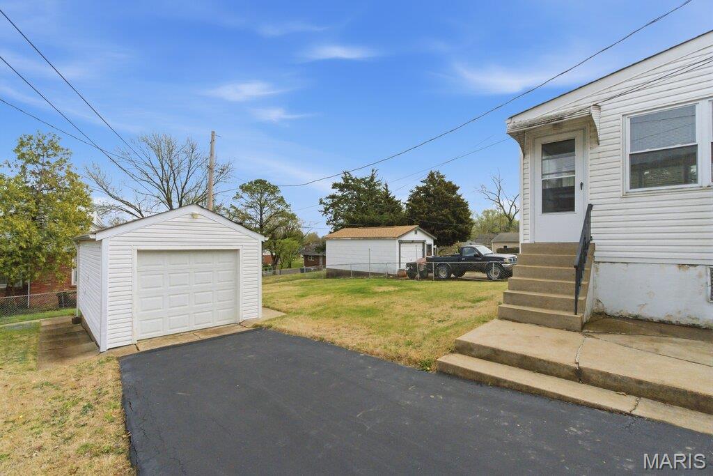 Flora Gardens - Residential