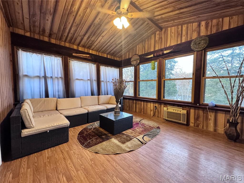 Lakeland Retreat - Residential