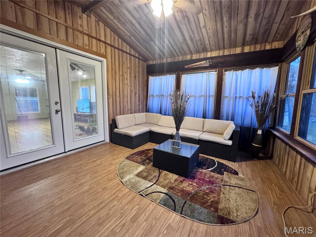 Lakeland Retreat - Residential