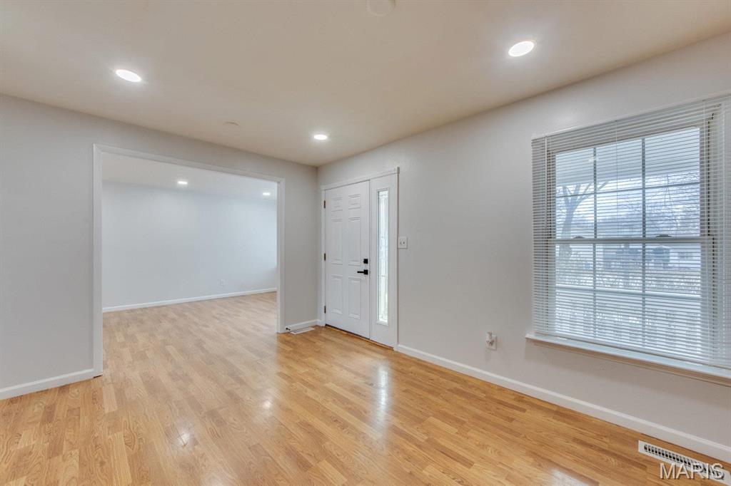 Sorrento 5 - Residential Lease