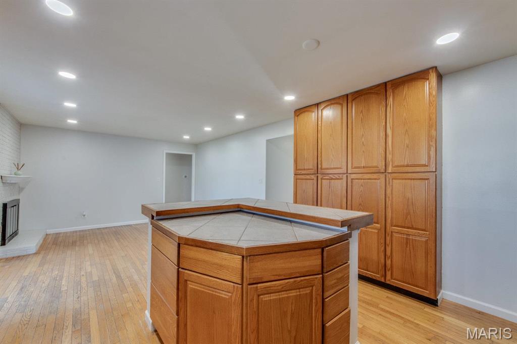 Sorrento 5 - Residential Lease