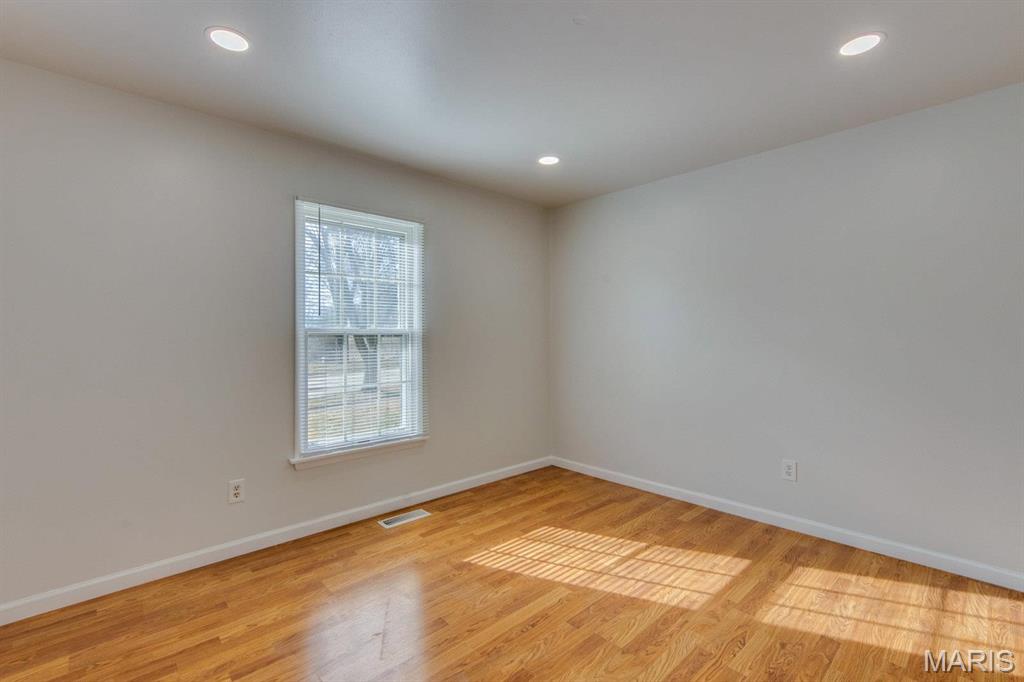 Sorrento 5 - Residential Lease