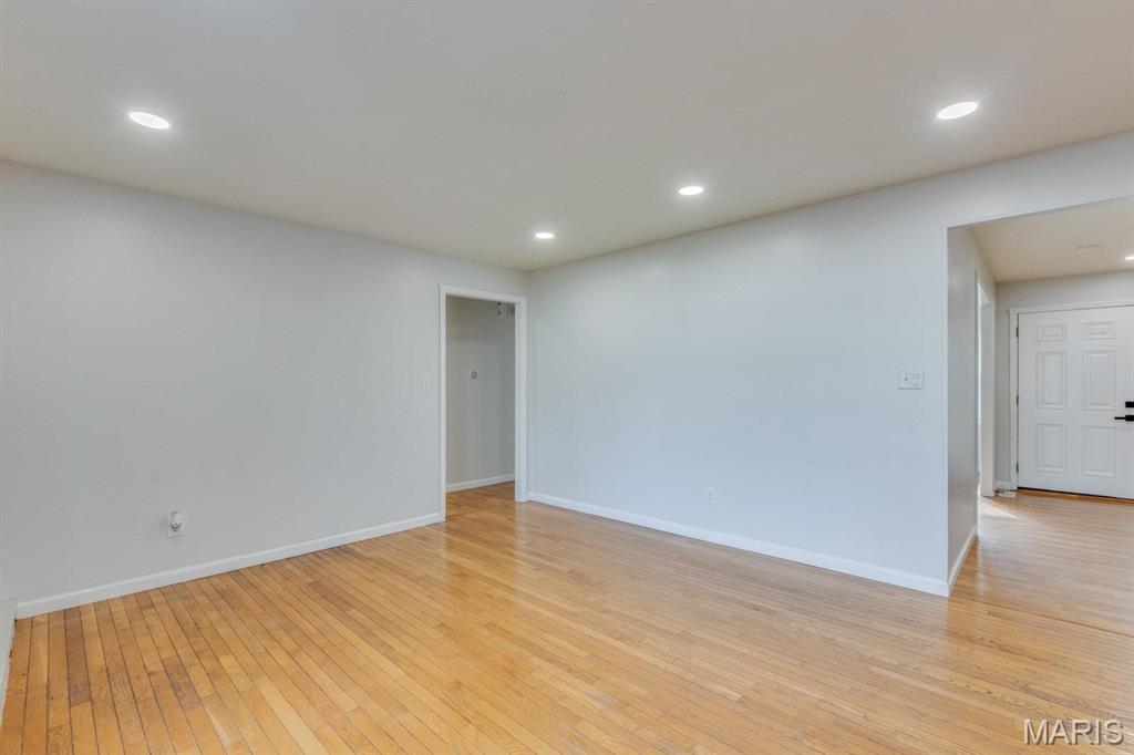 Sorrento 5 - Residential Lease
