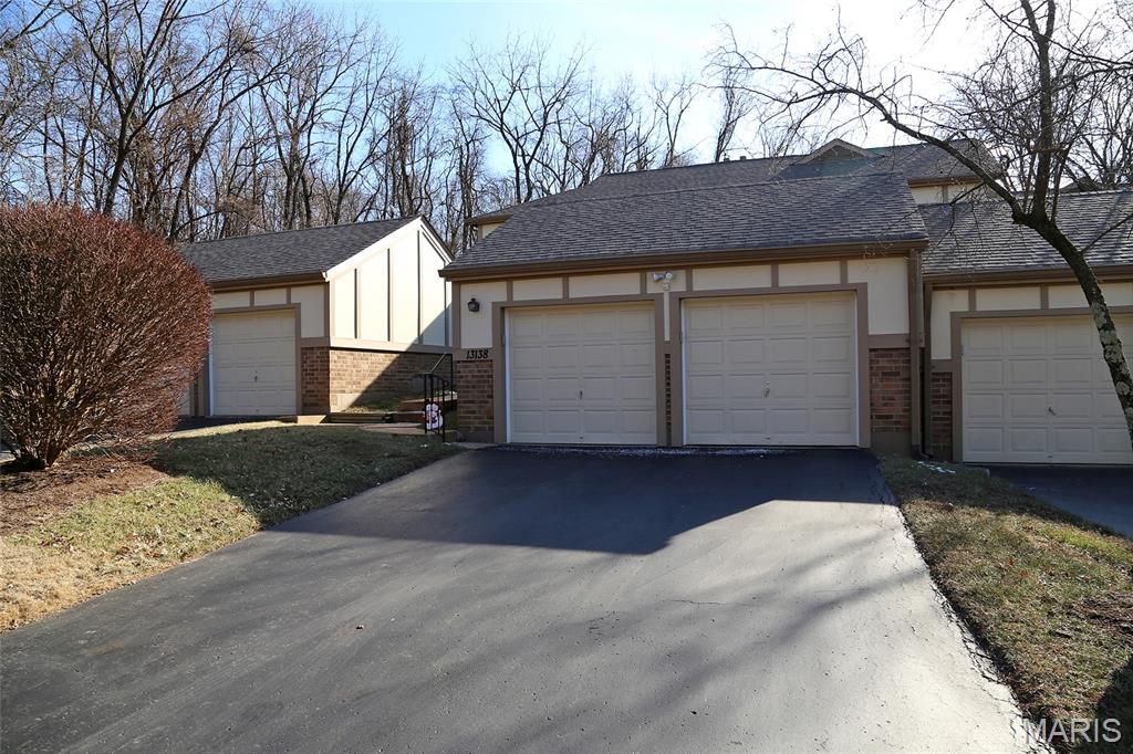 This one has it ALL! Over 2550 Sq feet of usable space! 3 levels.  3+ Bedrooms, 3.5 Bathrooms! Many long term updates! Very open floor plan. with so many features.  Updates include Kitchen, Bathrooms, Basement and lots more! Modern floor plan with Vaulted Ceilings, Indirect Lighting, Planter Shelves, Can Lights and Thermal Windows. Kitchen Features Maple Cabinets , Granite Countertops , Granite Backsplash, Stainless Appliances, and generous eat in space! Luxury vinyl flooring! This is one super spacious and inviting floor plan that includes bonus main level room and lots of basement finish too! Lower Level has Huge Rec Room, TWO Bonus Rooms and a Luxury Bath with Jetted Tub; The patio is inviting and backs to common ground. Seller is purchasing HSA home protection plan for buyer for coverage 1 year after closing. (roof recently replaced, extra insulation blown in) (Amenities to complex include: clubhouse, swimming pool and refurbished pickle ball, tennis court and putting green)
(pergola is being removed 6/1/2026)