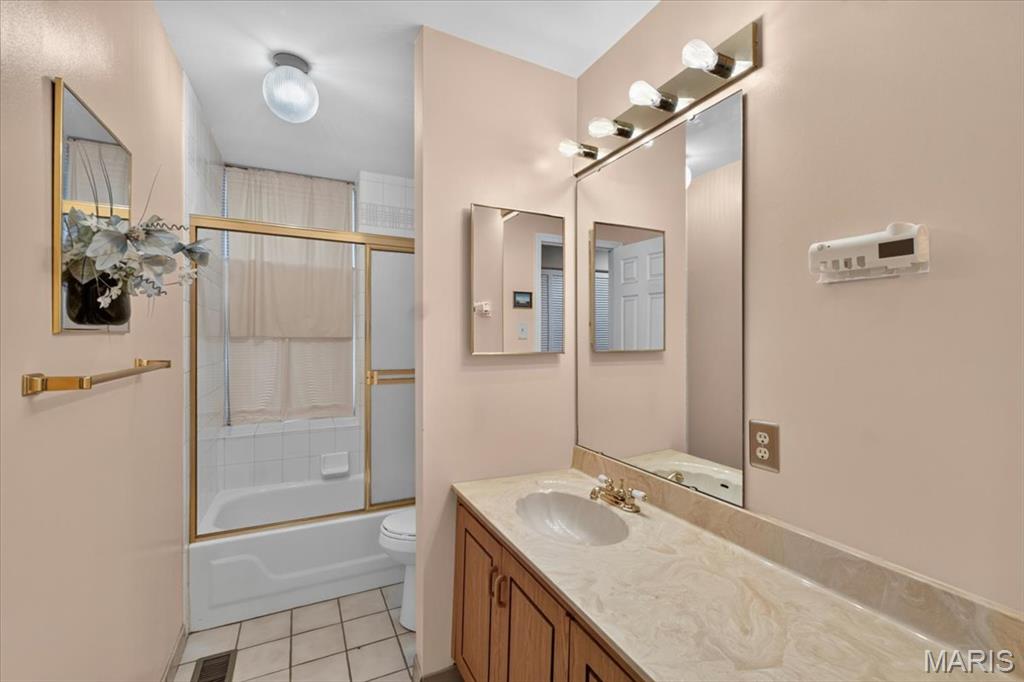 Lindell Commons Condo - Residential